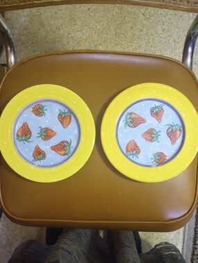 Set of 2 Ceramic Strawberry Dessert Plates, Fruit Punch, The Essex Collection